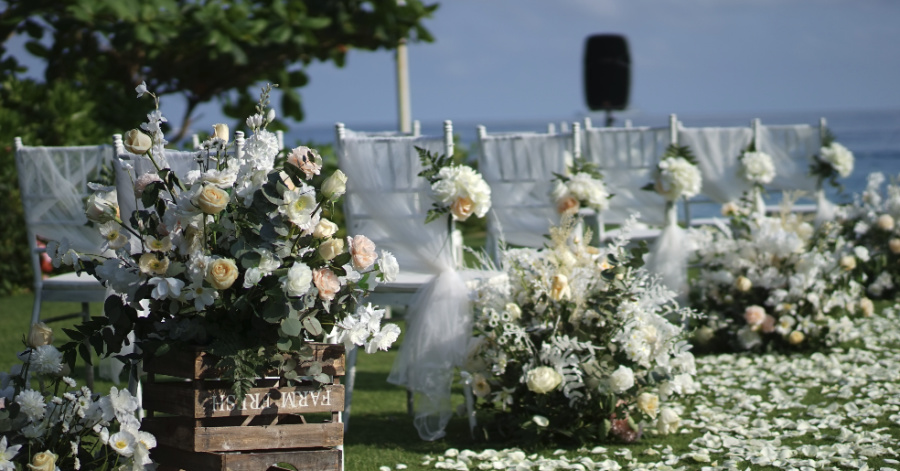 Destination-Weddings-flowers